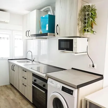 Coqueto Y Economico En Roquetas Apartment
